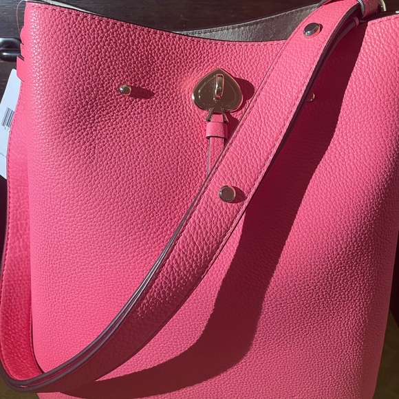 Never used Bucket Kate spade bag - Picture 2 of 7